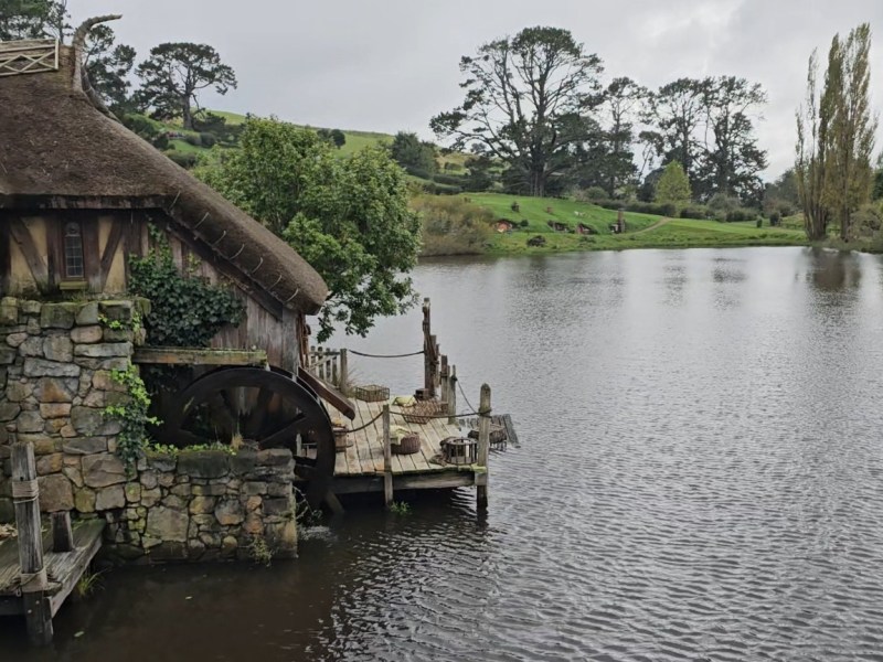Hobbiton – Walking Into&nbsp;Story